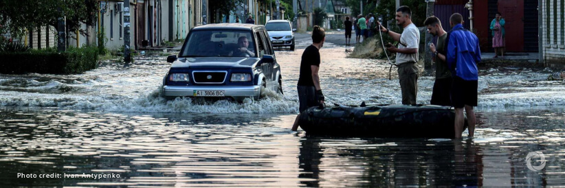 Emergency convoy leaves UK with vital flood equipment for Ukraine