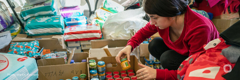 Eastern Ukraine: Providing food kits to people living along the front line